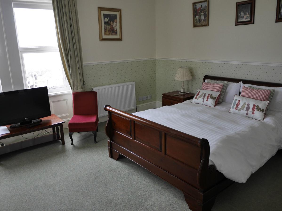 Culloden House Bed & Breakfast เวสต์วอร์ดโฮ ภายนอก รูปภาพ
